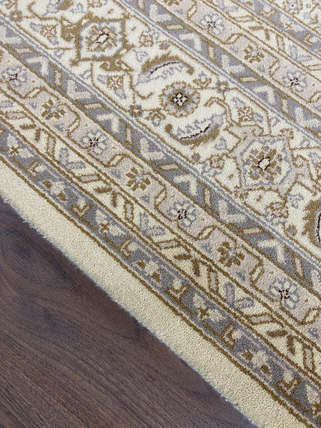 Ковер 2,57х3,56 Indien Tabriz Mahi beige